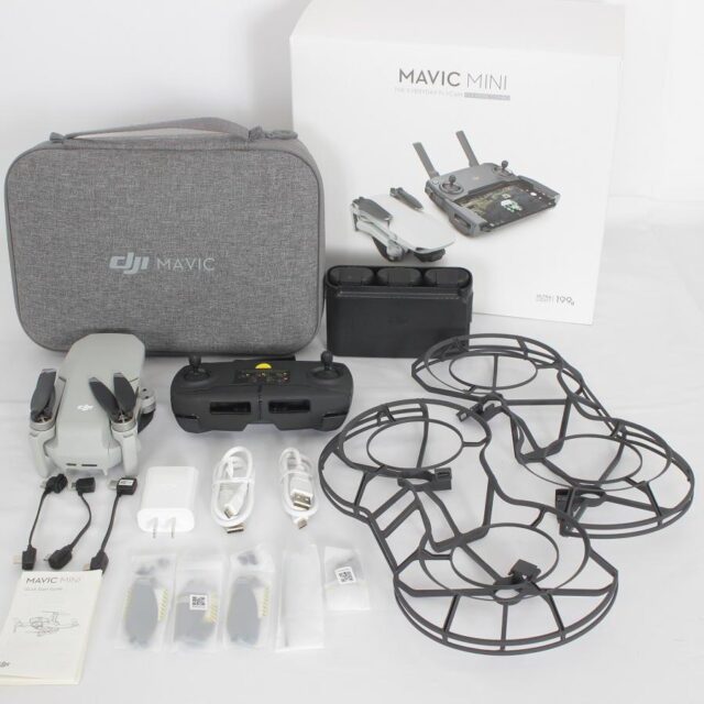 DJI Mavic Mini Fly More combo MAMNIC｜買取価格 - リファン